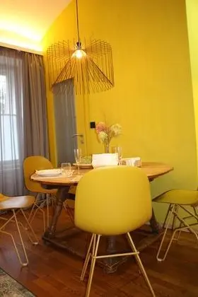 Yellow Flat