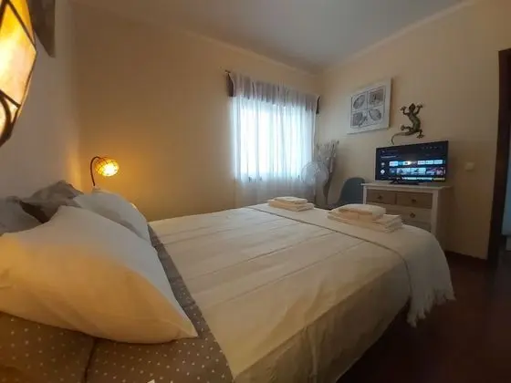 Apart Daire, 1 Büyük (Queen) Boy Yatak