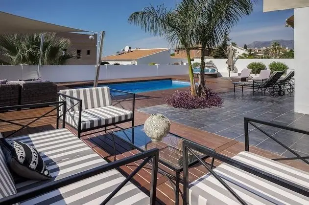 Villa, 4 Yatak Odası (22024)