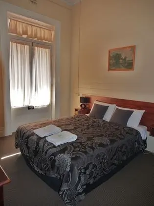 Tek Büyük Yataklı Oda