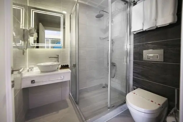 Superior Tek Büyük veya İki Ayrı Yataklı Oda, Balkon