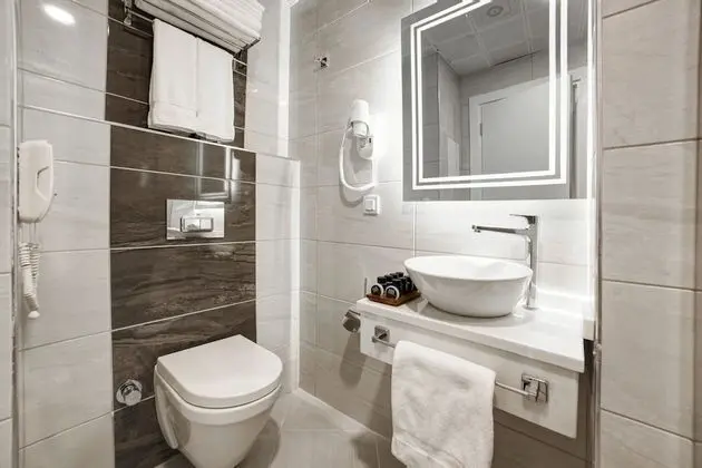 Superior Tek Büyük veya İki Ayrı Yataklı Oda, Balkon