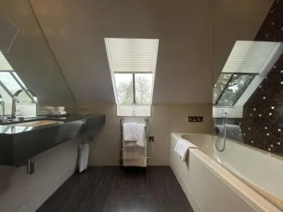 Luxury King Room