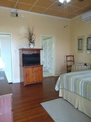 Deluxe Oda, 1 Büyük (Queen) Boy Yatak, Balkon, Kısmi Deniz Manzaralı