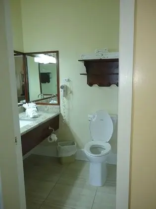 Deluxe Oda, 1 Büyük (Queen) Boy Yatak, Balkon, Kısmi Deniz Manzaralı