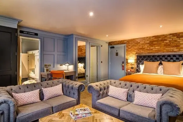 Clocktower Family Suite