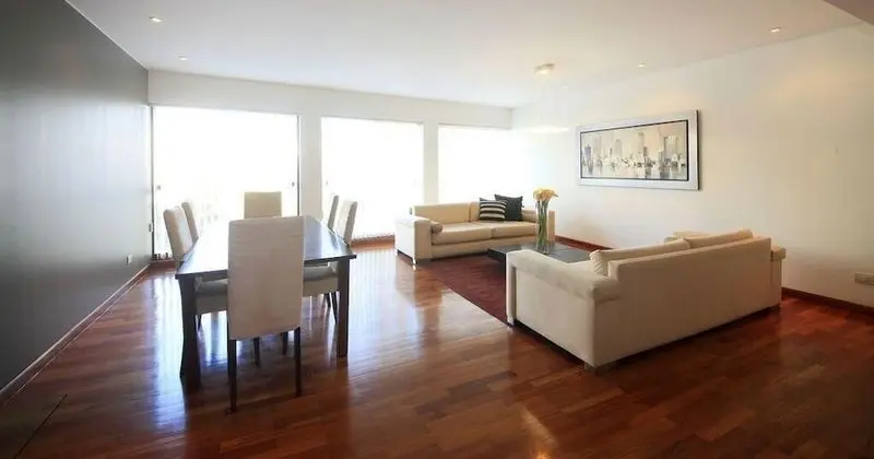 Apart Daire, Birden Çok Yatak (Great Location Walking Distance to La)