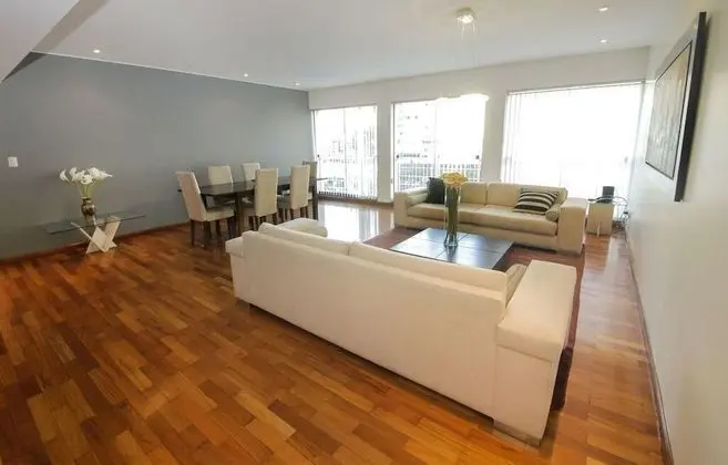Apart Daire, Birden Çok Yatak (Great Location Walking Distance to La)