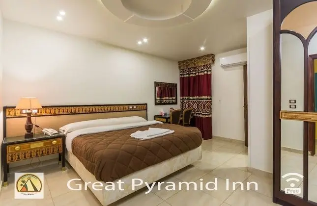 Double or Twin Room with Balcony and Pyramids View