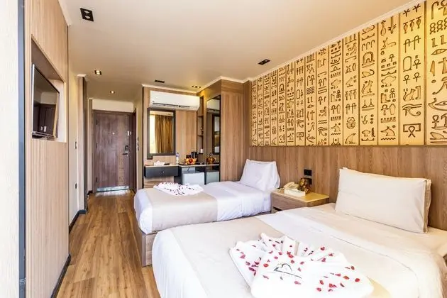 Double or Twin Room with Pyramids View