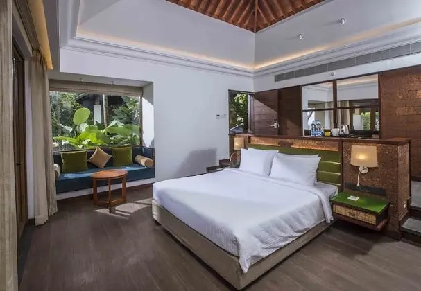Luxury Tek Büyük Yataklı Oda