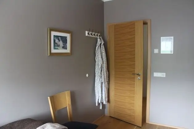 Standard Tek Büyük veya İki Ayrı Yataklı Oda, Ortak Banyo