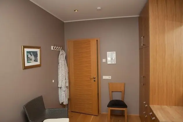 Standard Tek Büyük veya İki Ayrı Yataklı Oda, Ortak Banyo