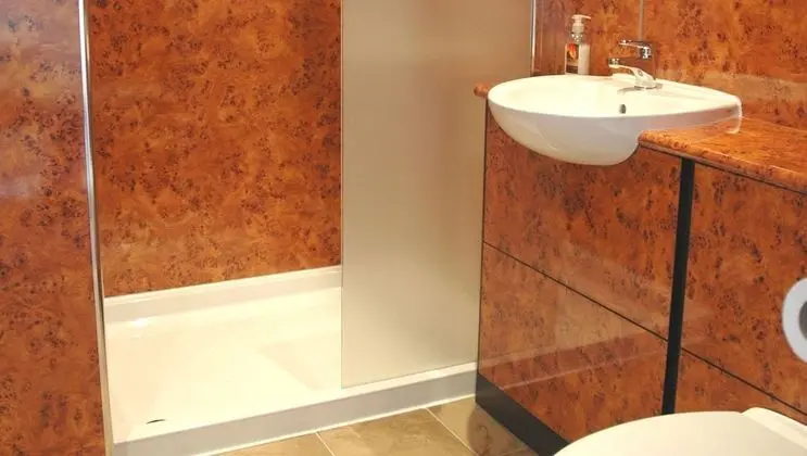 Oda, 1 Çift Kişilik Yatak, Sigara İçilmez, Balkon