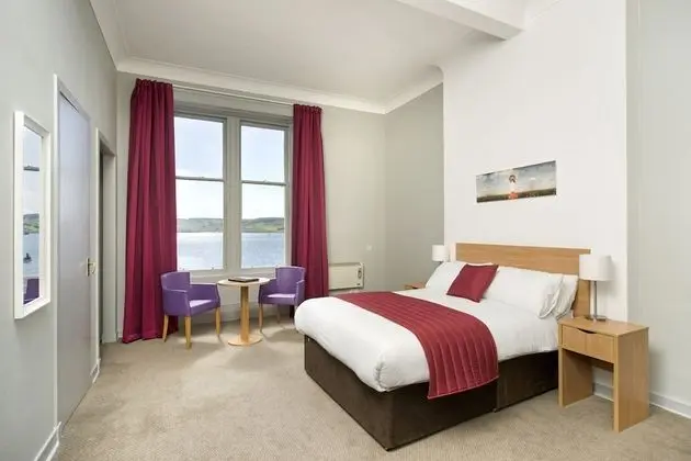 Tek Büyük Yataklı Oda (with Sea View)