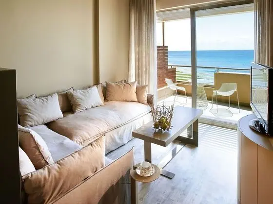 Astir Maisonette