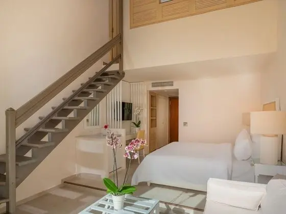 Maisonette, Garden View
