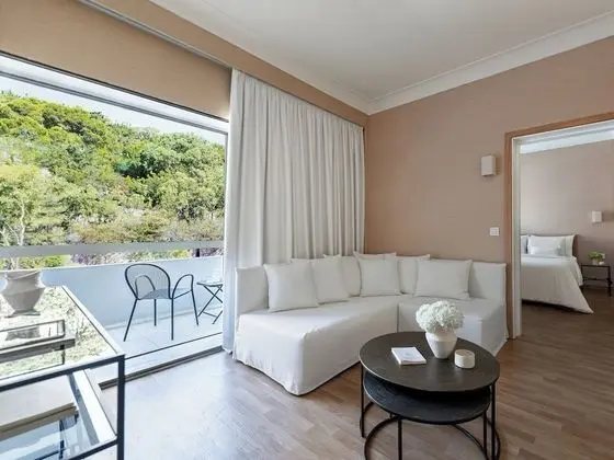 Grand Family Apartment Inland View