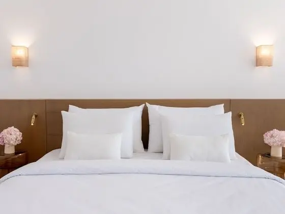 LUX.ME Panoramic Guestroom Sea View