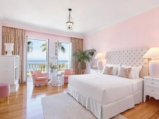 Luxury Guestroom Sea View with Balcony