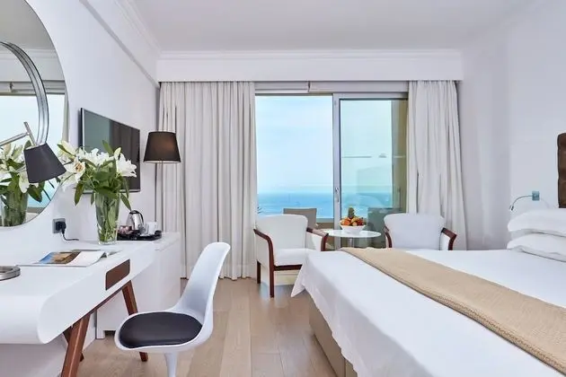 Standard Tek Büyük veya İki Ayrı Yataklı Oda, Deniz Manzaralı