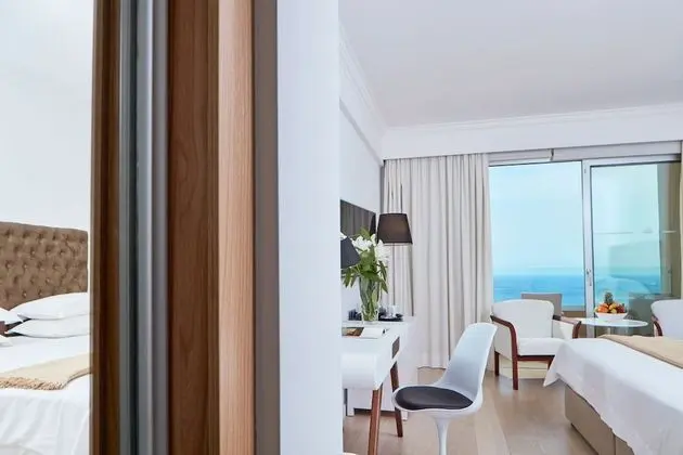 Standard Tek Büyük veya İki Ayrı Yataklı Oda, Deniz Manzaralı