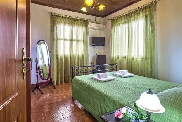 Villa (Dias)