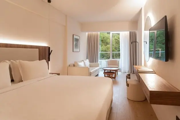 https://i.travelapi.com/lodging/5000000/4050000/4047500/4047500/19eba0b0_z.jpg