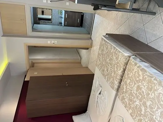 Basic Tek Büyük Yataklı Oda