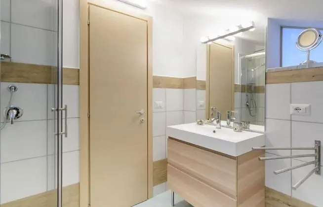 Comfort Süit, Kısmi Deniz Manzaralı