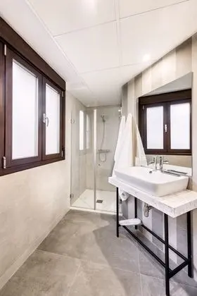 1 Çift Kişilik Veya 2 Tek Kişilik Yatak Standard
