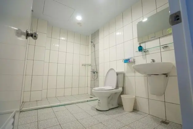 Standard Tek Büyük Yataklı Oda (201)