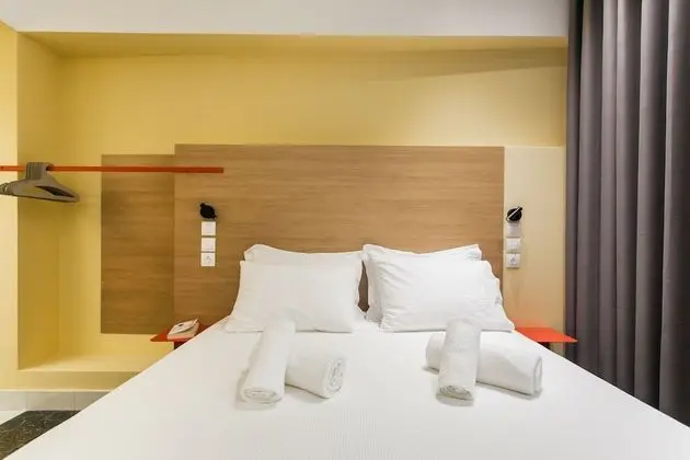 Apart Daire (Greece U Around Athens No. 2)