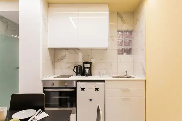 Apart Daire (Greece U Around Athens No. 2)