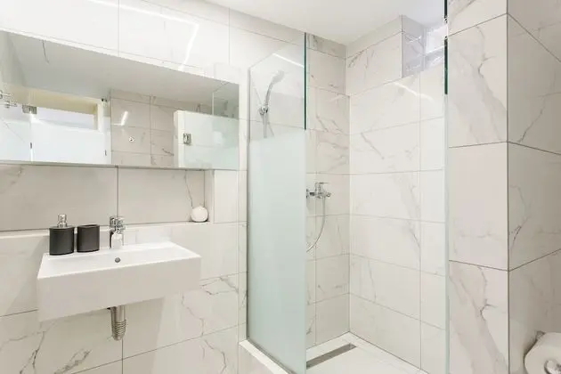 Apart Daire (Greece U Around Athens No. 2)