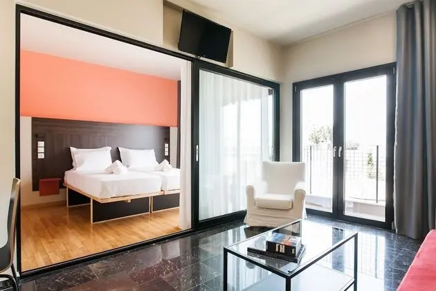 Apart Daire (Greece U Around Athens No. 6)