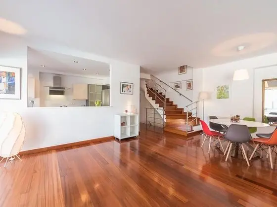 Villa, 4 Yatak Odası, Şömine