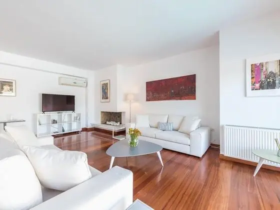 Villa, 4 Yatak Odası, Şömine