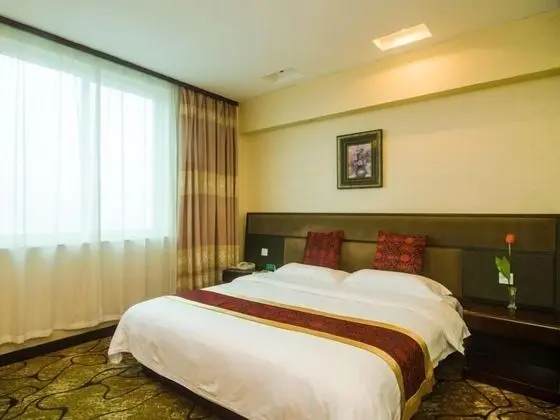 Oda (King Bed)