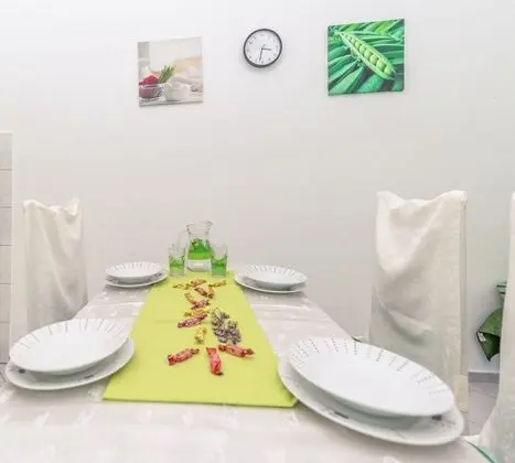 Family Apart Daire, 1 Çift Kişilik Yatak ve Çekyat, Bahçeli (Green Apartment Maslenica Sea View)