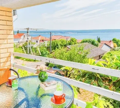 Family Apart Daire, 1 Çift Kişilik Yatak ve Çekyat, Bahçeli (Green Apartment Maslenica Sea View)