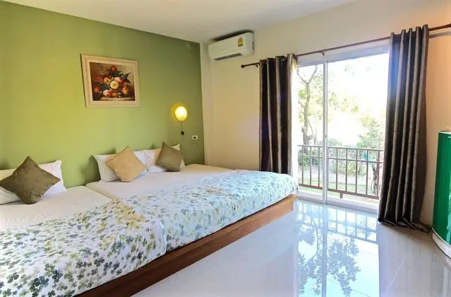 Deluxe Üç Kişilik Oda, Birden Çok Yatak
