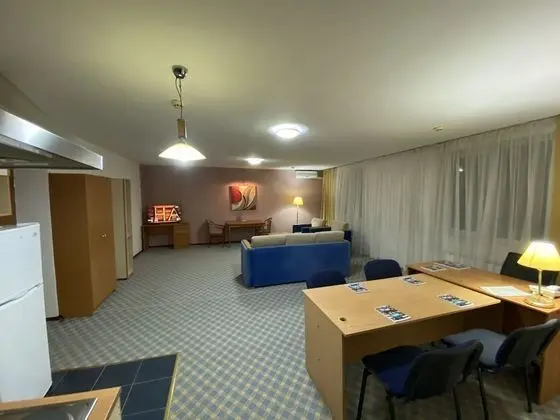 Süit, 1 En Büyük (King) Boy Yatak