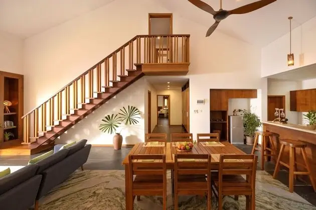 Villa, Denize Sıfır (Sharing Pool)