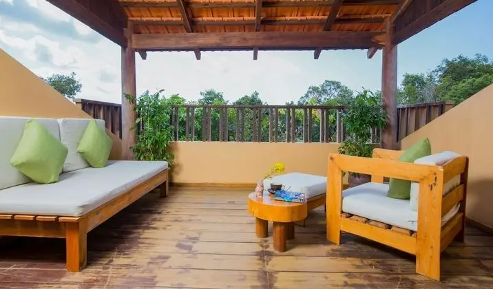 Villa, Denize Sıfır (Sharing Pool)