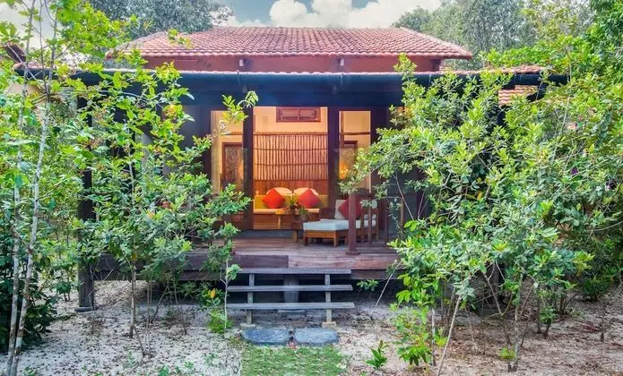 Villa (Green View)