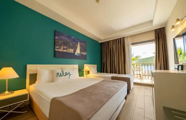 https://images.etstur.com/imgproxy/resize/2560x1440/files/images/hotelImages/etsrooms/516631/Green_Bay_Resort_20250716155114_5.jpg
