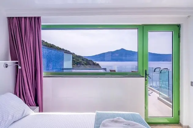 Özel Havuzlu Deluxe Oda, Deniz Manzaralı, Havuzlu