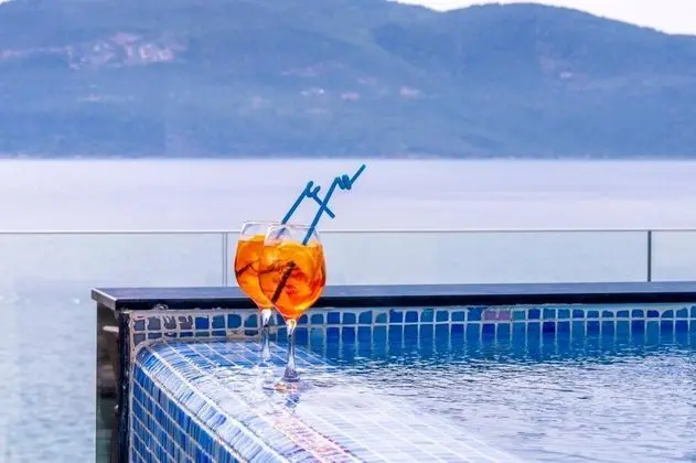 Özel Havuzlu Deluxe Oda, Deniz Manzaralı, Havuzlu