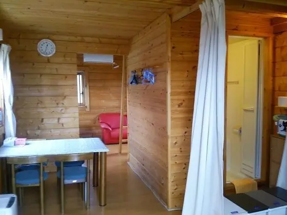 Ev (A, For 2 to 3 guests)